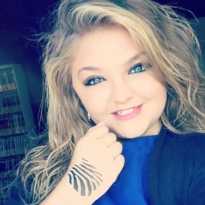 Meet your Posher, Chelsie